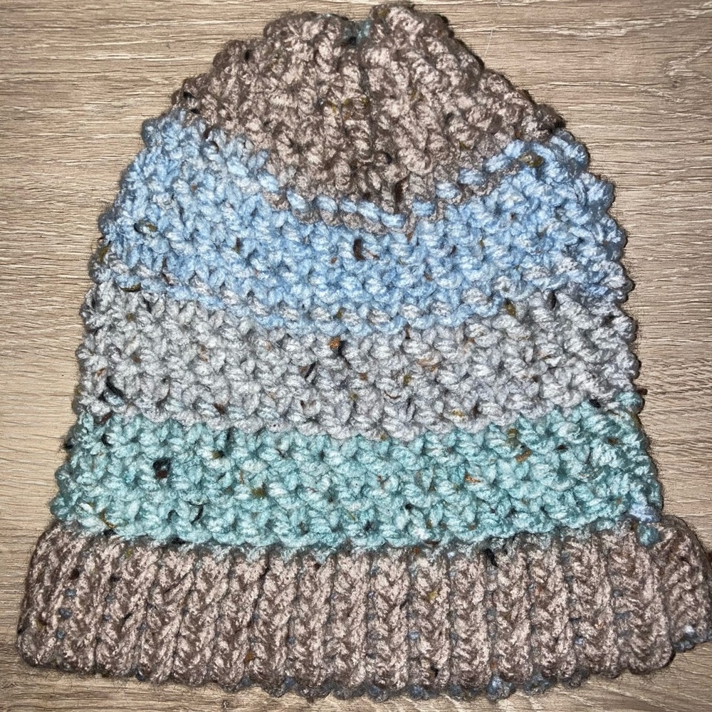 HANDMADE multicolored knit beanie hat for adults - Picture 2 of 5